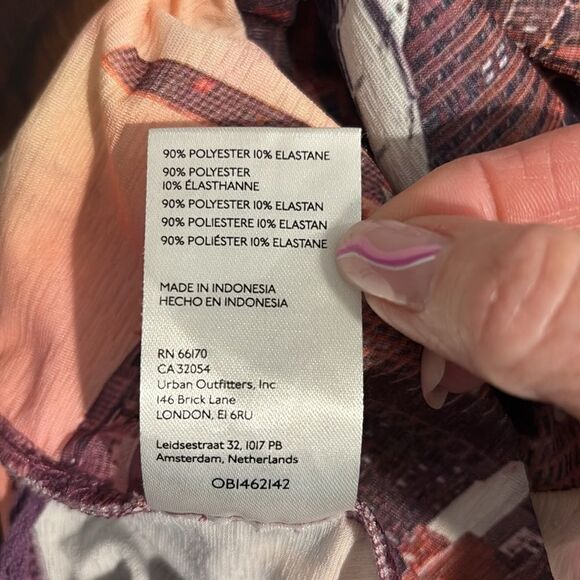 Urban Outfitters Skyline Print Halter Top Size S - Picture 10 of 10